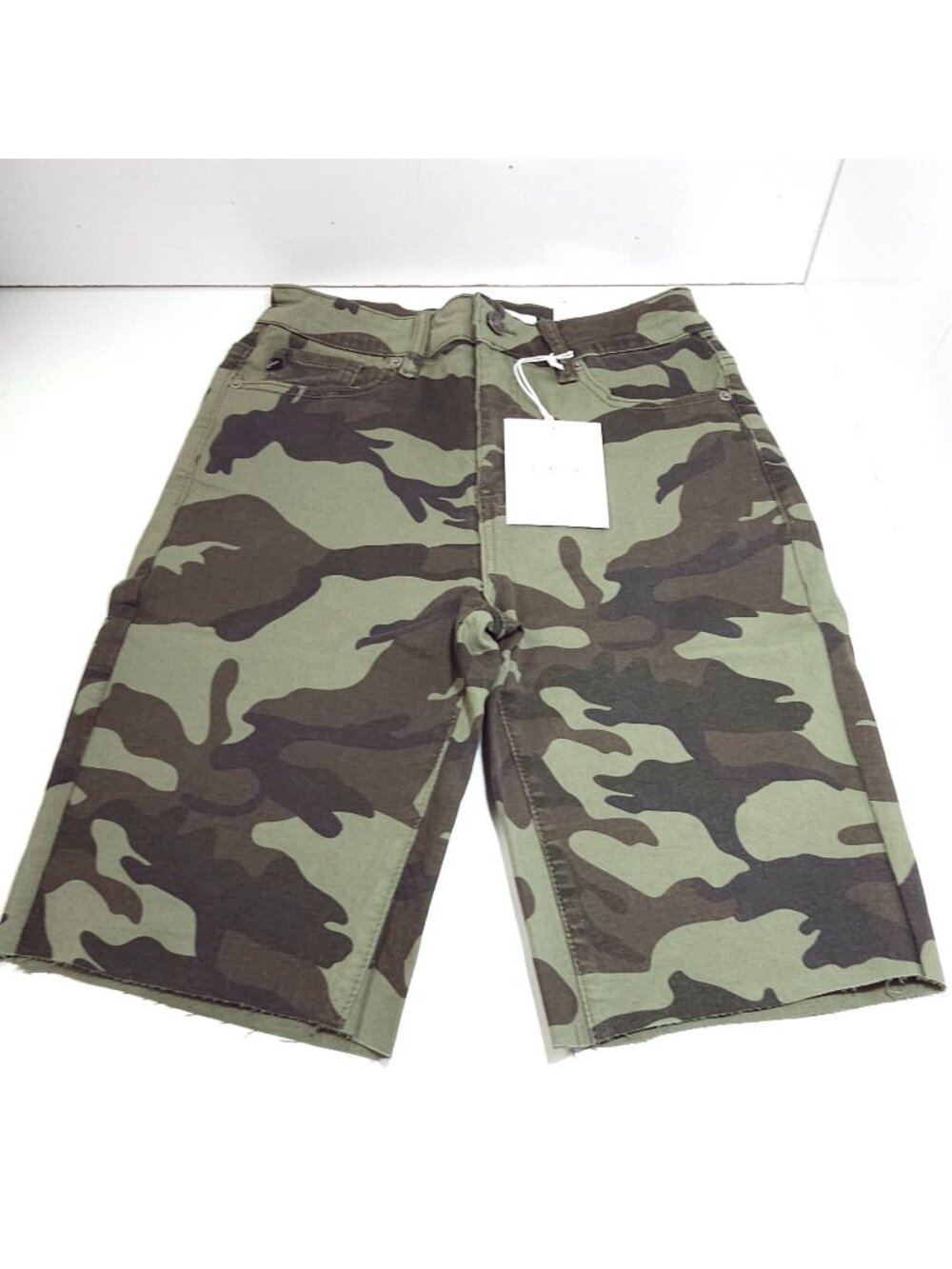 KanCan High Rise Bermuda Shorts Womens 5/26 Camo Stretch Denim NWT